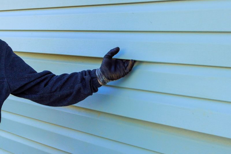 Winter Siding Service